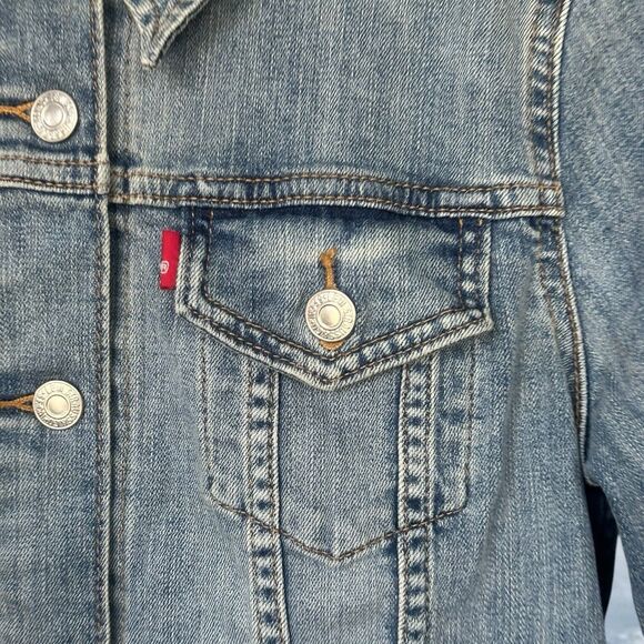 Levis Jacket Womens Medium Blue Denim Trucker Medium Wash Stretch Jean Pockets - Picture 5 of 11